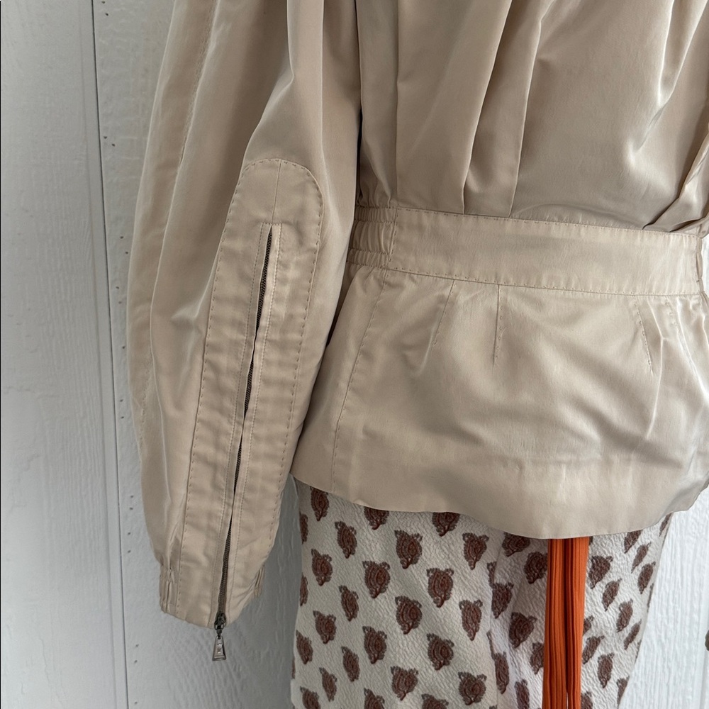 Louis Vuitton Silk Hooded Jacket - Picture 5 of 11